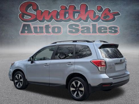 Used 2017 Subaru Forester 2.5i Premium image 4