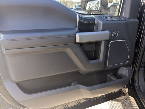 Used 2022 Ford F350 Platinum w/ FX4 Off-Road Package image 14