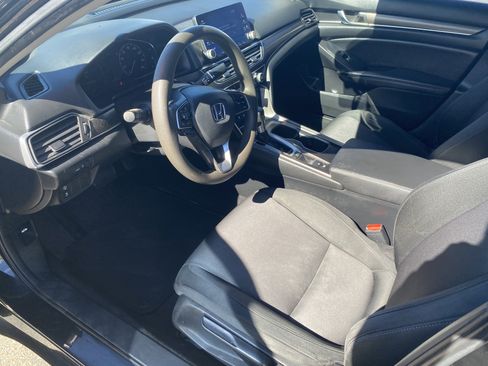 Used 2019 Honda Accord LX image 11