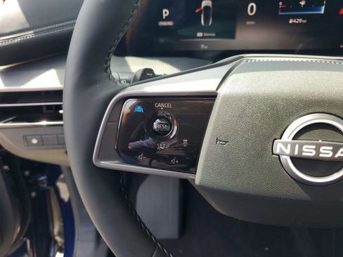 New 2025 Nissan Murano SV image 11