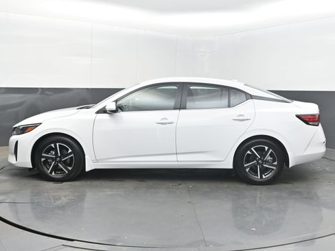 Used 2025 Nissan Sentra SV w/ All-Weather Package image 5