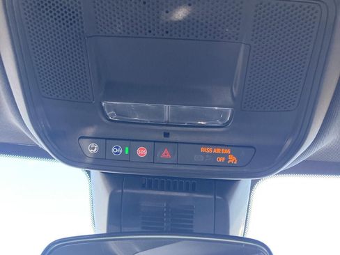 Used 2025 Chevrolet Equinox LT image 15