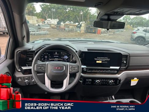 New 2025 GMC Sierra 1500 Elevation image 26