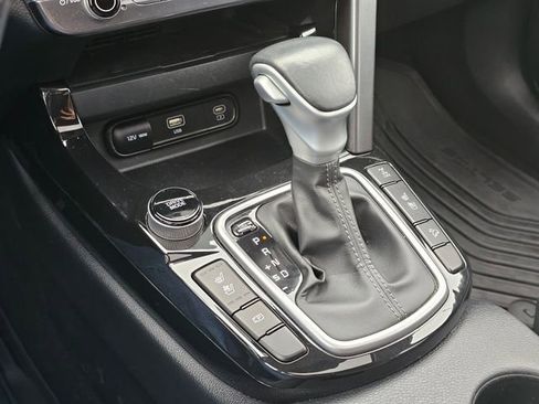Certified 2024 Kia Seltos SX w/ SX Sunroof Package image 34
