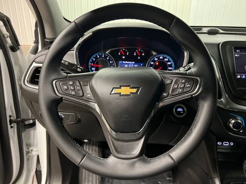 Used 2024 Chevrolet Equinox LT AWD/4WD image 19