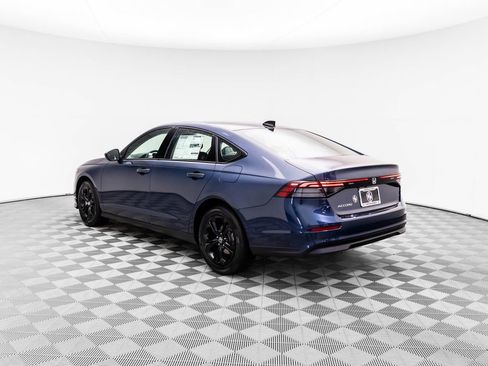 Used 2025 Honda Accord SE image 4