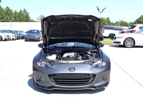 Used 2020 MAZDA MX-5 Miata RF Club RWD image 47