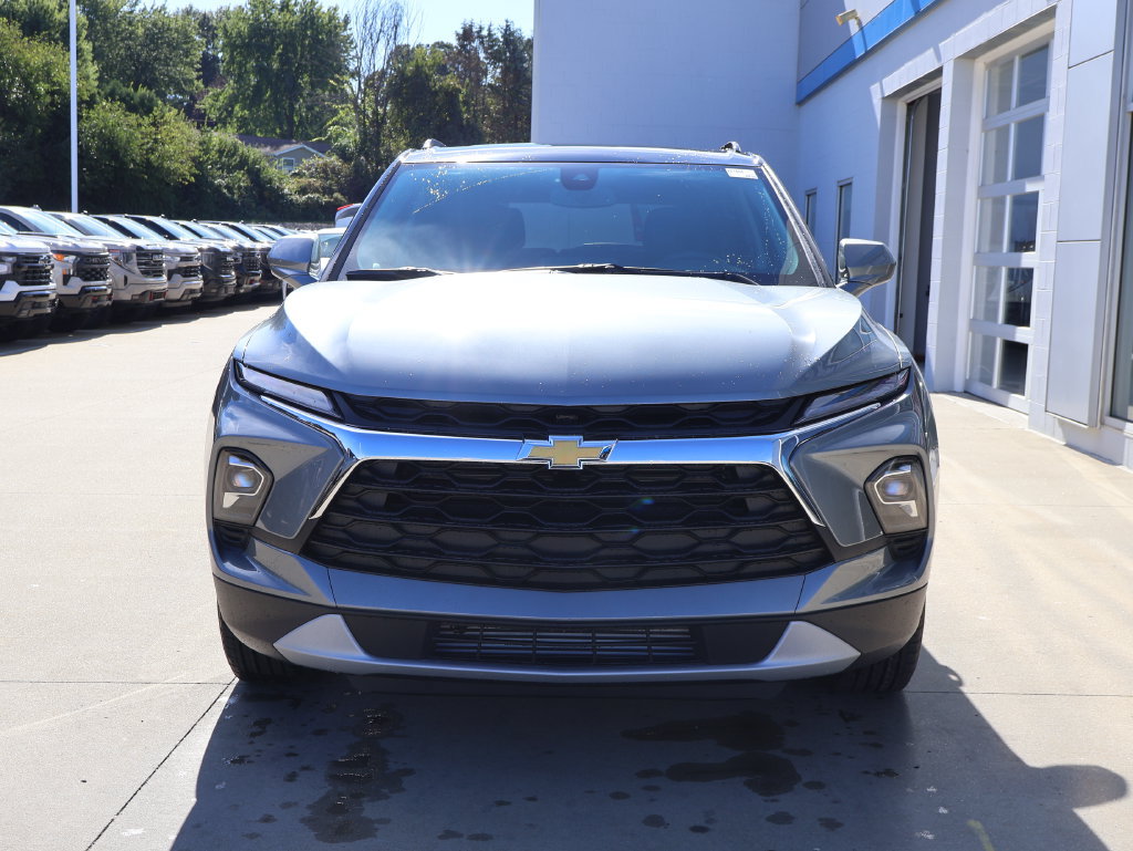 New 2026 Chevrolet Blazer LT w/ Convenience Package AWD/4WD image 5