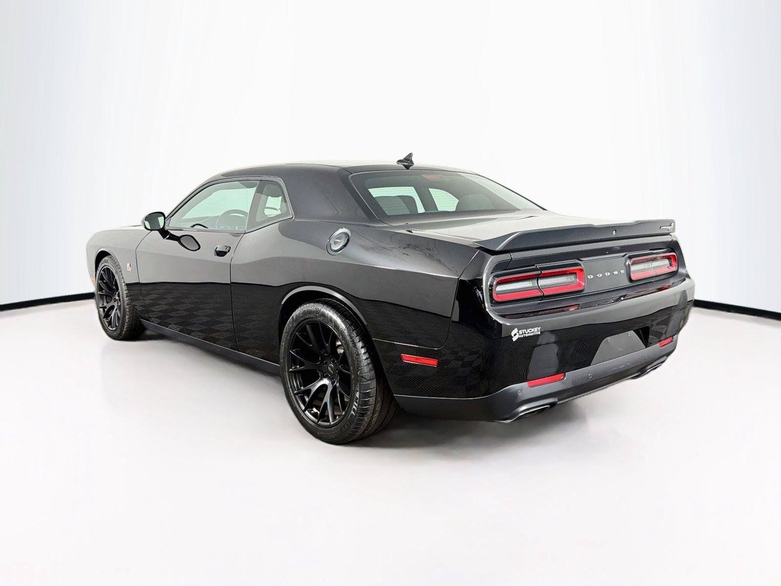 Used 2021 Dodge Challenger R/T Scat Pack RWD image 9