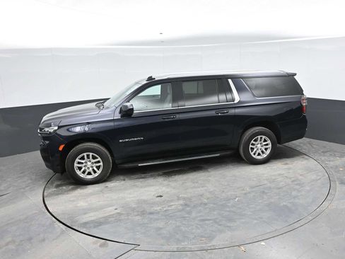 Used 2022 Chevrolet Suburban LS AWD/4WD image 30