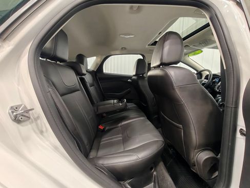 Used 2014 Ford Focus Titanium FWD image 24