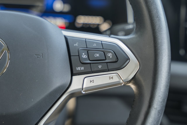 Used 2025 Volkswagen Jetta SE FWD image 32