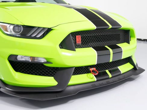 Used 2016 Ford Mustang Shelby GT350R w/ GT350R Equipment Group 920A RWD image 43