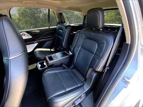 Used 2022 Lincoln Aviator Reserve w/ Equipment Group 201A AWD/4WD image 21