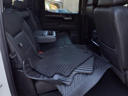 Used 2022 Chevrolet Silverado 1500 LTZ w/ LTZ Convenience Package II image 21