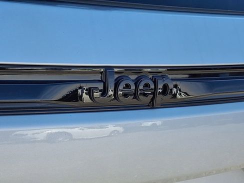 New 2026 Jeep Grand Cherokee Limited AWD/4WD image 21