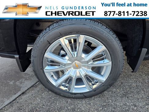 New 2026 Chevrolet Silverado 1500 High Country AWD/4WD image 9