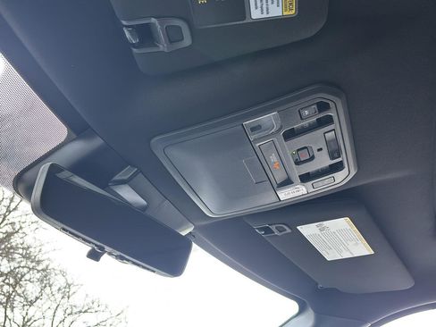 New 2026 Toyota Tundra Platinum AWD/4WD image 32