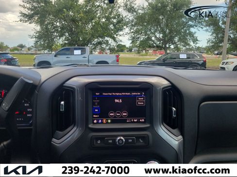 Used 2023 GMC Sierra 1500 Pro AWD/4WD image 18