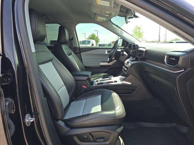 Certified 2023 Ford Explorer XLT w/ Equipment Group 202A AWD/4WD image 20