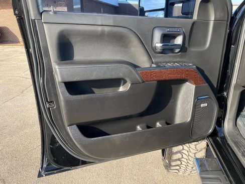 Used 2019 GMC Sierra 2500 SLT w/ Duramax Plus Package image 21