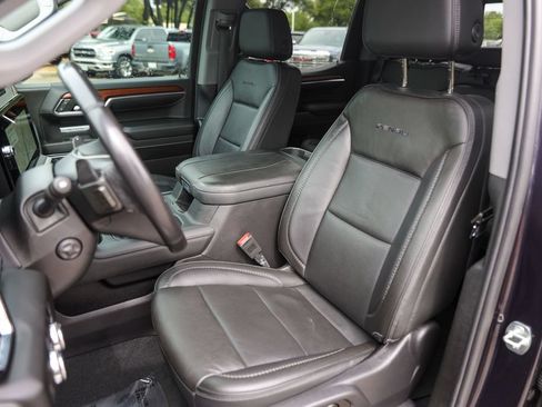 Used 2023 GMC Sierra 1500 Denali w/ Denali Reserve Package AWD/4WD image 7