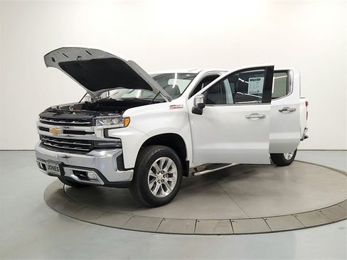 Used 2019 Chevrolet Silverado 1500 LTZ w/ LTZ Plus Package image 11
