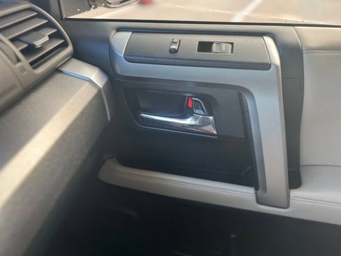 Used 2021 Toyota 4Runner SR5 Premium w/ Moonroof Package RWD image 19