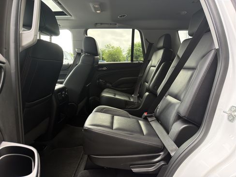 Used 2020 GMC Yukon SLT AWD/4WD image 32