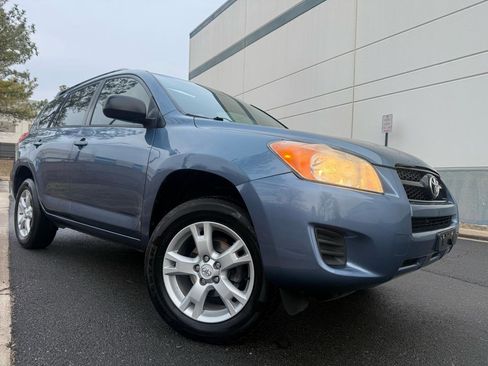 Used 2012 Toyota RAV4 FWD w/ Upgrade Value Pkg image 6