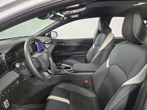 Used 2026 Toyota Camry SE Nightshade image 14