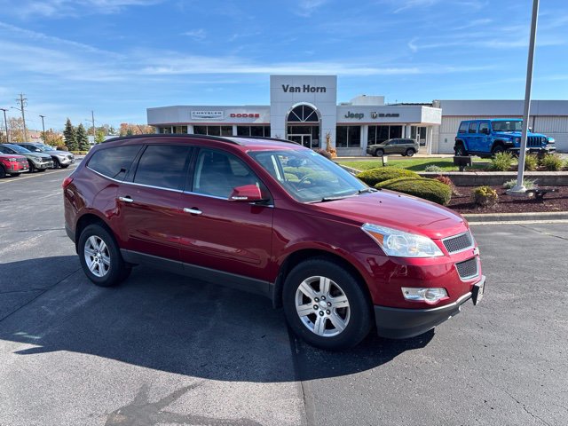 Used 2011 Chevrolet Traverse LT w/ Personal Connectivity Package FWD image 1