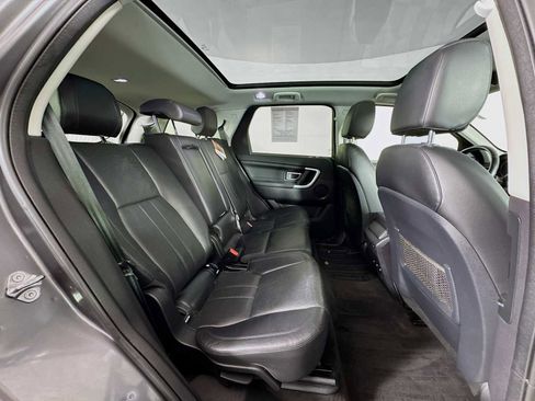 Used 2016 Land Rover Discovery Sport HSE image 26