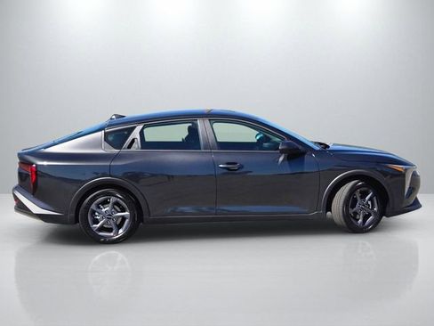 New 2026 Kia K4 FWD image 3