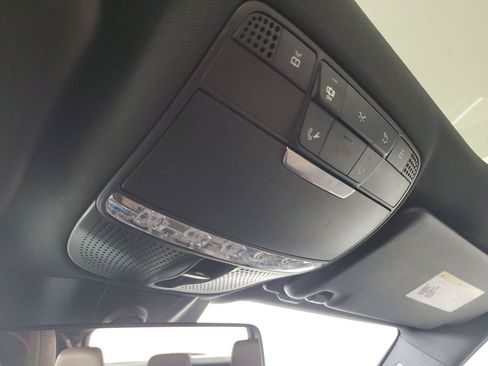Used 2017 Mercedes-Benz E 400 4MATIC Wagon image 34