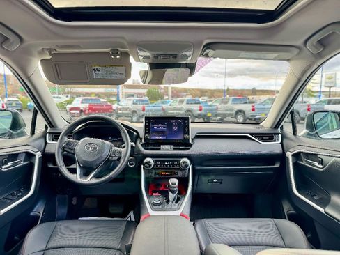 Used 2022 Toyota RAV4 TRD Off-Road image 17