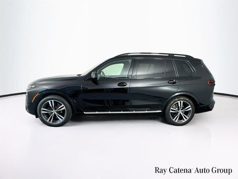 Used 2024 BMW X7 xDrive40i w/ M Sport Package AWD/4WD image 4