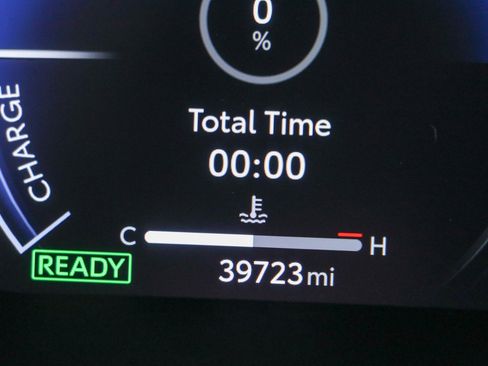 Used 2025 Toyota Grand Highlander AWD Hybrid image 16
