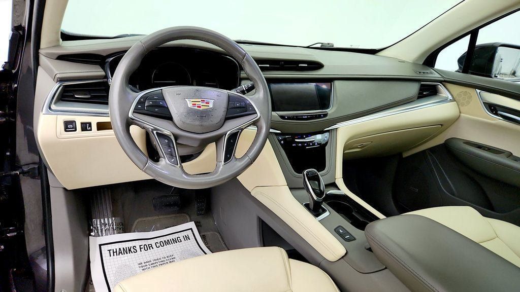 Used 2018 Cadillac XT5 Premium Luxury FWD image 13