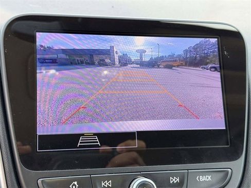 Used 2024 Chevrolet Malibu LT image 4