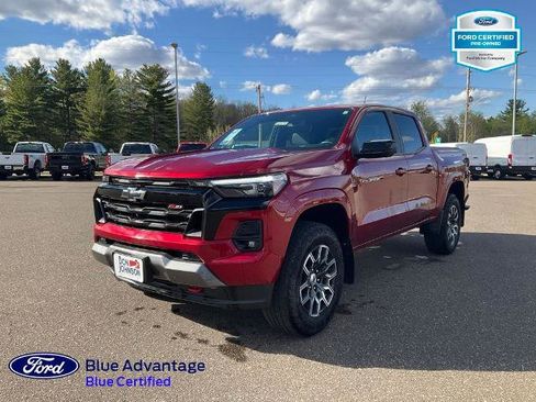 Used 2023 Chevrolet Colorado Z71 w/ Z71 Convenience Package 2 AWD/4WD image 28