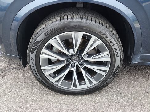 Used 2020 Volvo XC90 T5 Momentum image 9