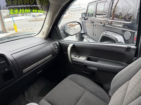 Used 2007 Chevrolet Silverado 1500 LT w/ Towing Package image 16