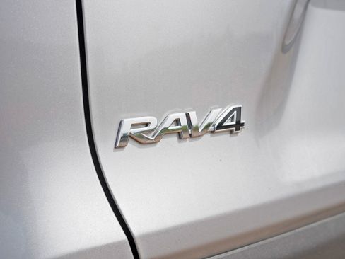 Used 2024 Toyota RAV4 XLE image 11