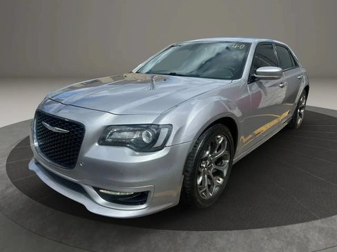 Used 2018 Chrysler 300 S w/ 300S Premium Group RWD image 1