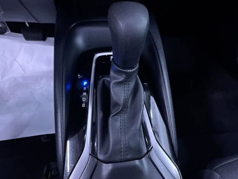 Used 2023 Toyota Corolla LE image 28