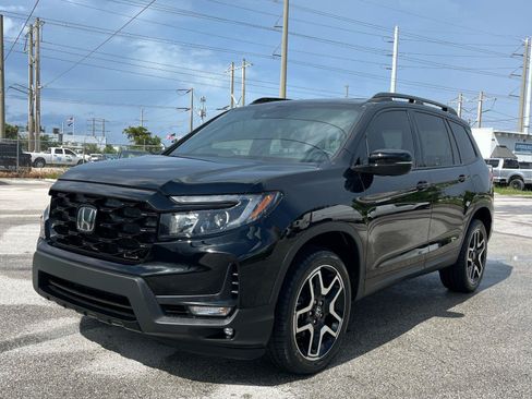 Used 2023 Honda Passport Elite image 2