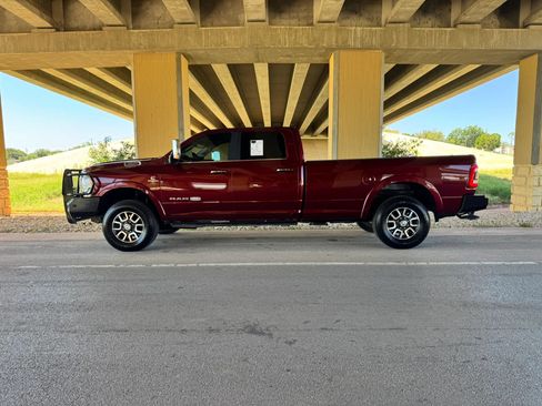 Used 2022 RAM 3500 Limited AWD/4WD image 6