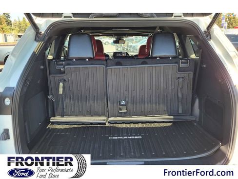 Used 2022 Toyota Highlander XSE AWD/4WD image 27