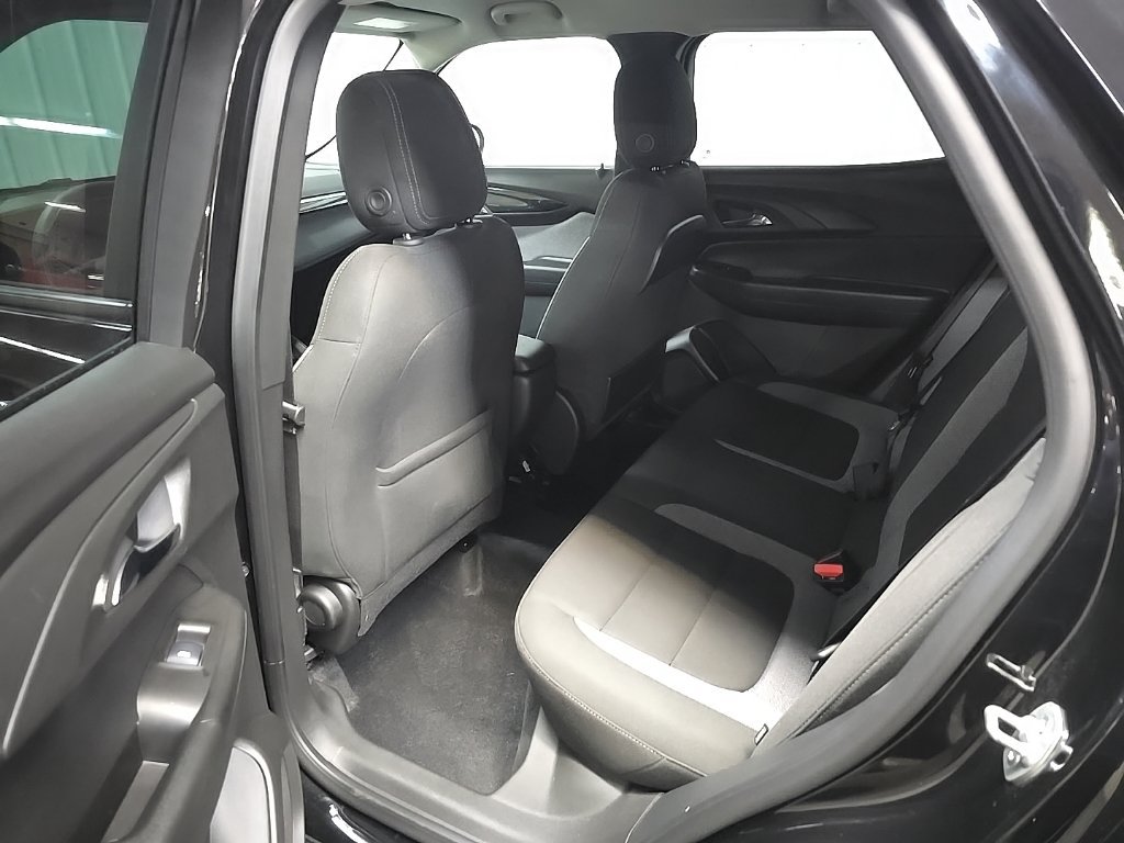 Used 2025 Chevrolet TrailBlazer LS w/ LS Convenience Package AWD/4WD image 30